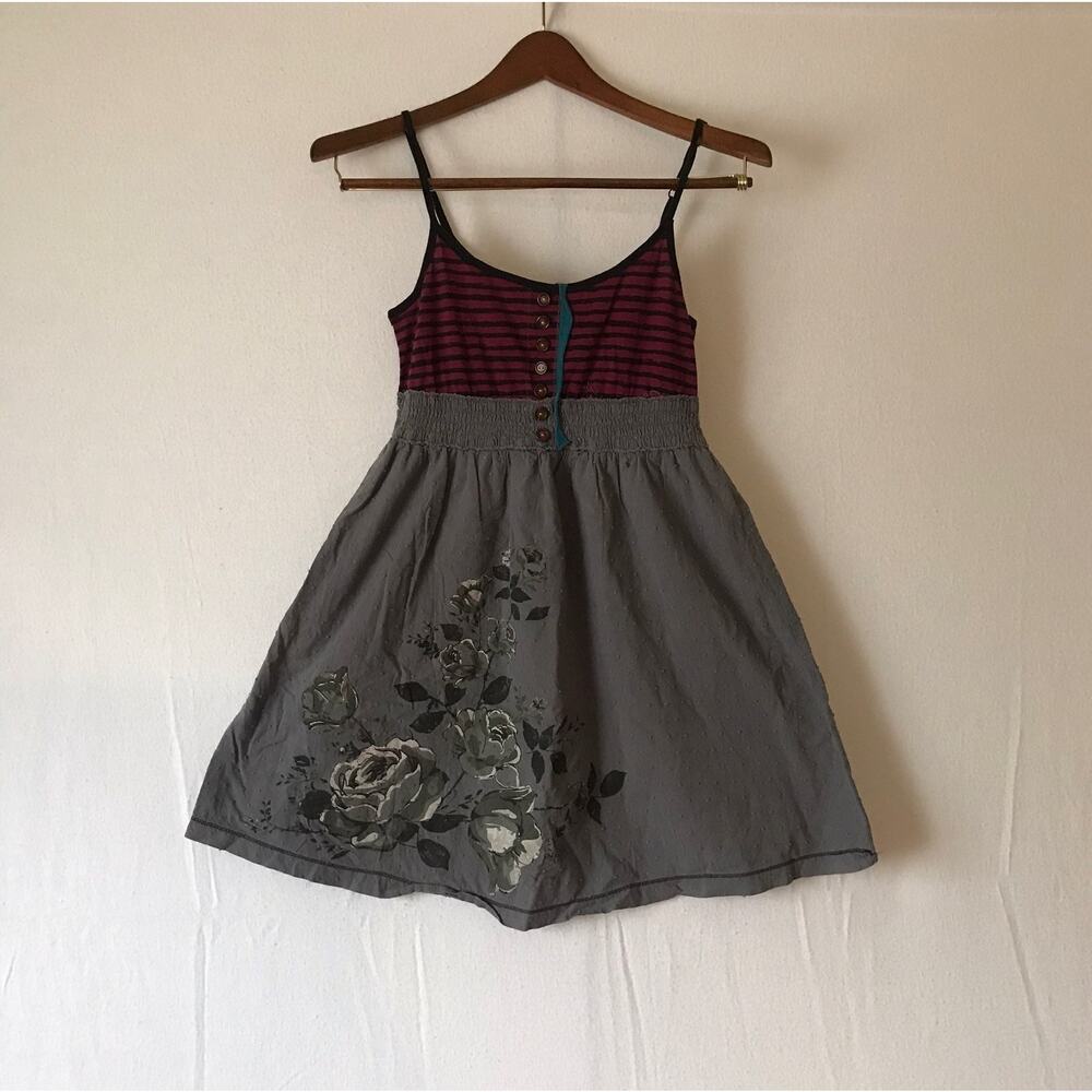 Rewind dress‎ med